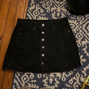 American Eagle Black Button-Front Denim Mini Skirt | Size 8